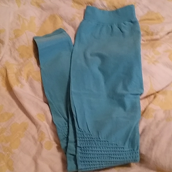 Floral color block blouse w/leggings - Picture 3 of 3